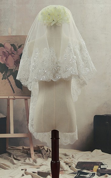Simple Short Fingertip Tulle Wedding Veil with Beading and Lace Edge