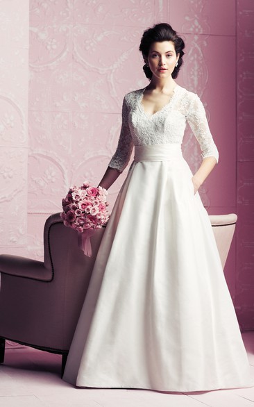 Elegant Lace Top Long-Sleeved A-Line Gown