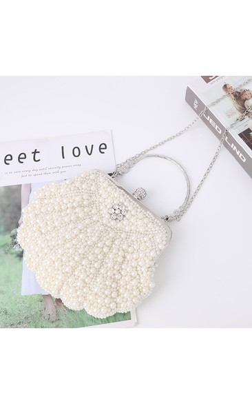 Shell Shaped Pearl Clutch
