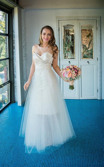 Sweetheart A-line Criss-cross ruched Wedding Dress With detachable Tulle skirt