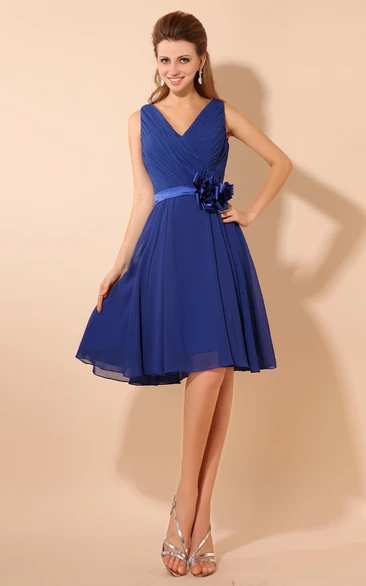 V-Neckline Floral Ruched Midi Alluring Dress