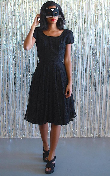 Lace Bateau-Neckline Short-Sleeve Midi-Length Dress