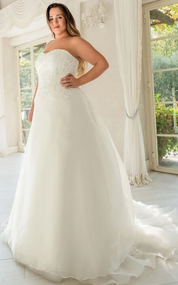 Modern A Line Sweep Train Floor-Length Sweetheart Wedding Dress With Appliques