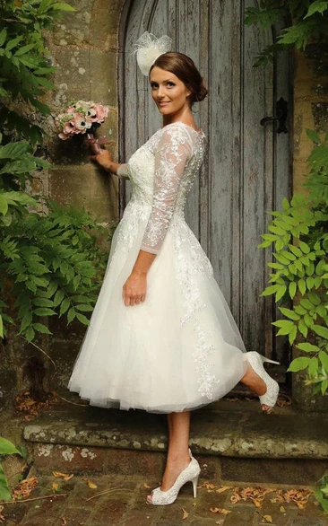 Vintage 1950s Lace V-Neck Tea Length Tulle Skirt Wedding Dress