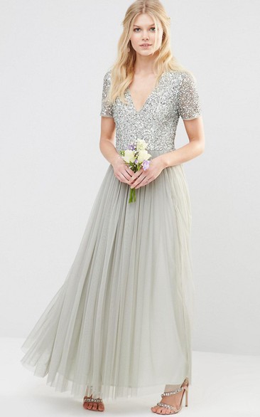 Plunged Short Sleeve Sequined Tulle Dress With Pleats