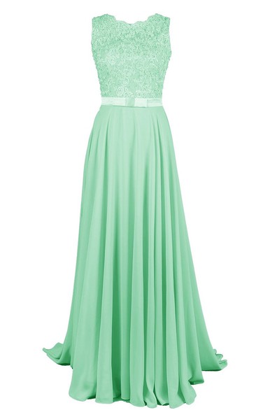 Appliqued-Top Band Lace Scalloped A-Line Gown