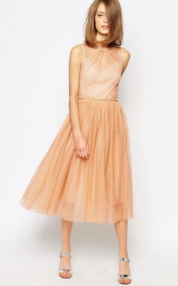 A-Line Beaded Floor-Length Sleeveless Scoop-Neck Tulle Bridesmaid Dress With Pleats