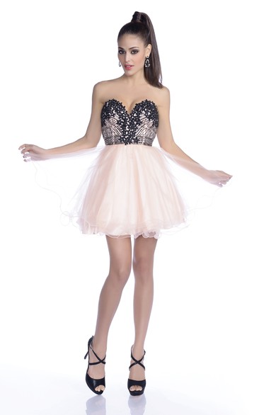 Sweetheart A-line Tulle Short Dress With Sequined Flowers
