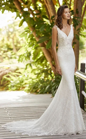 Elegant Sleeveless V-neck Lace Mermaid Wedding Dress With Court Train And Open Back