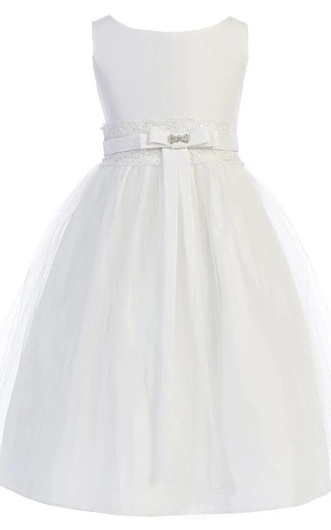 Tulle Bow Appliques A-Line Sleeveless Gown