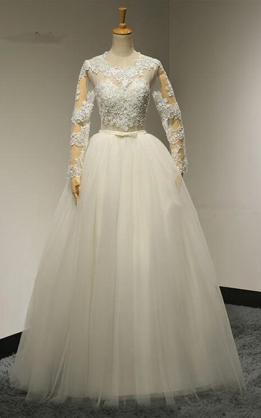 A-Line Pleated Bridal Long-Sleeve Jewel-Neckline Tulle Dress
