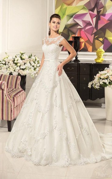 Scoop-neck Cap-sleeve A-line Ball Gown Wedding Dress With Appliques And Corset Back