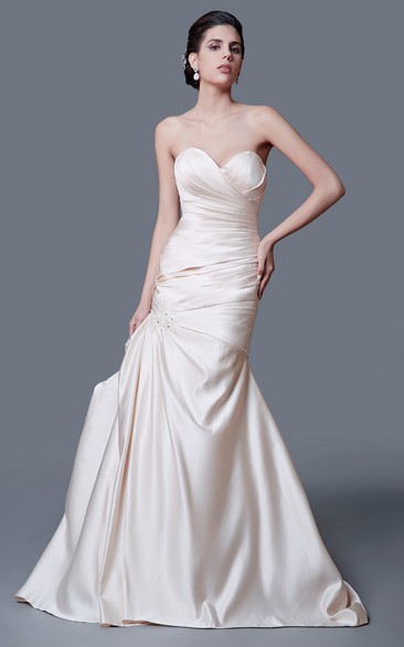 Backless Ruched Sweetheart Inspired Trumpet Taffeta Dress