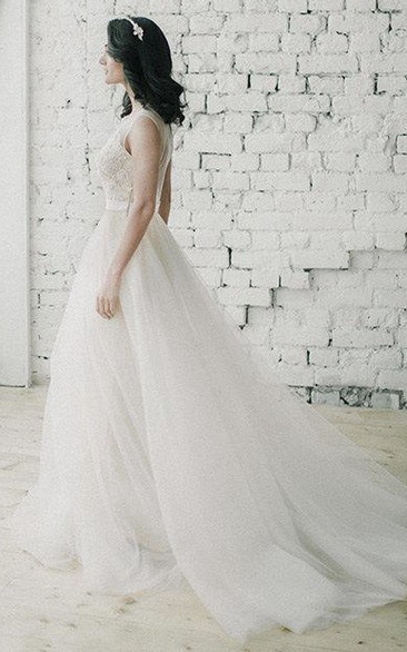 Bateau Cap-sleeve Tulle A-line Wedding Dress With Appliques And Illusion back