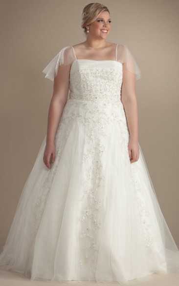 Spaghetti Tulle A-line Ball Gown plus size wedding dress With Beading