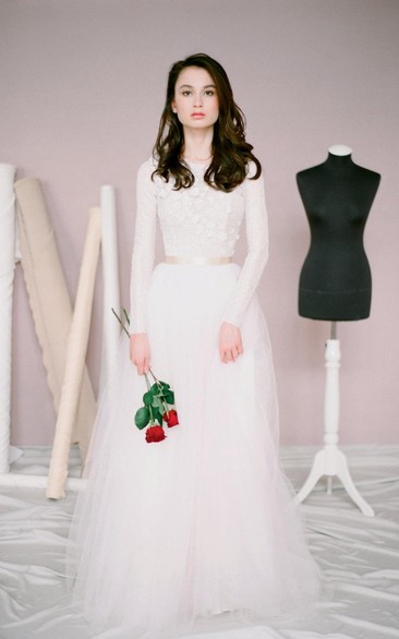 Long-Sleeve Tulle Jewel-Neckline Modest Wedding A-Line Dress