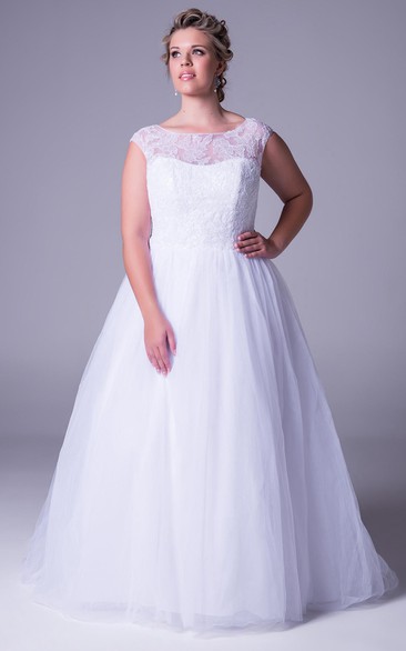 Scoop-neck Cap-sleeve Tulle plus size Ball Gown With Illusion back