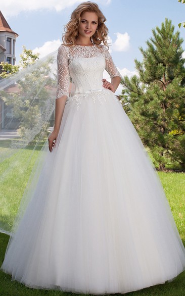 Bateau Half Sleeve Tulle Ball Gown Dress With Appliques And Corset Back