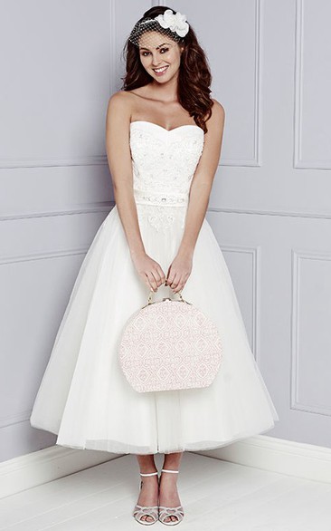 Sweetheart Tea-length Tulle A-line Dress With Appliques