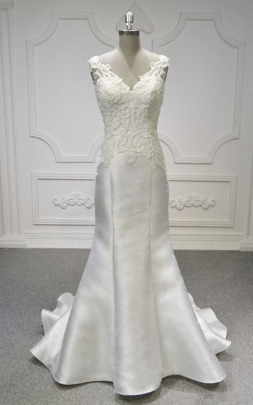 Sleeveless V-neck Lace Satin Mermaid Wedding Dress With Ruching And Illusion Back