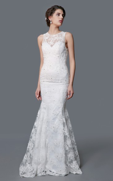 Jewel-Neck Sleeveless Mermaid Wedding Dress With Appliques And Court Train