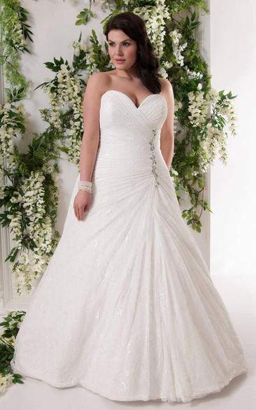 exquisite Criss-cross Lace Ruched Wedding Dress With Beading And Court Train 