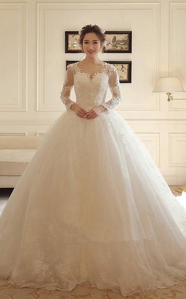 Romantic Lace and Tulle Scalloped Long Sleeve Ball Gown Wedding Dress