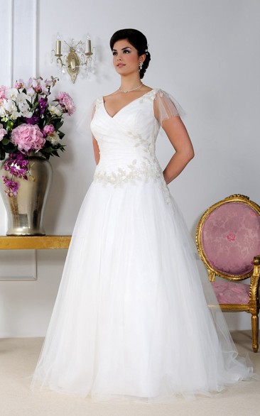 V-neck Poet-sleeve A-line Tulle plus size wedding dress With Beading And Court Train