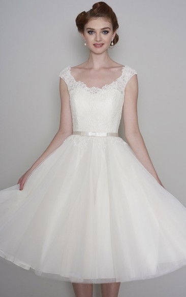 Vintage Cap Sleeve Lace V-neck Tulle Tea length Wedding Dress With Buttons