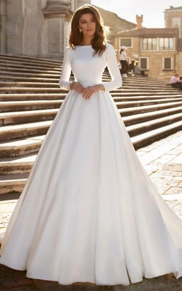 Modest Long Sleeve Graceful A-line Ball Gown Low-v Back Wedding Dress