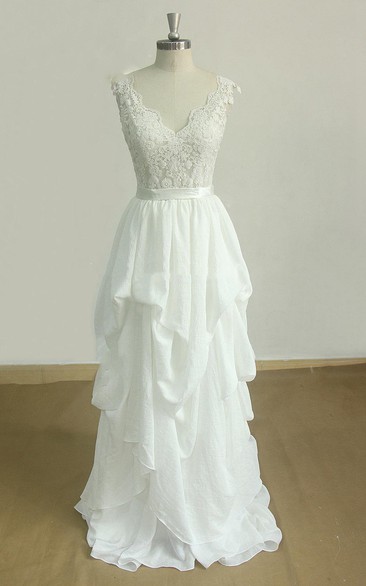 Plunged Sleeveless Lace Pick Up A-line Wedding Dress With Appliques 