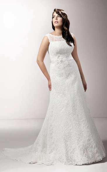 Bateau Sleeveless Lace plus size wedding dress With Flower And Sweep Train