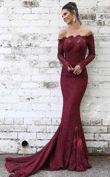 Off-the-shoulder Lace Long Sleeve Floor-length Court Train Prom Dress