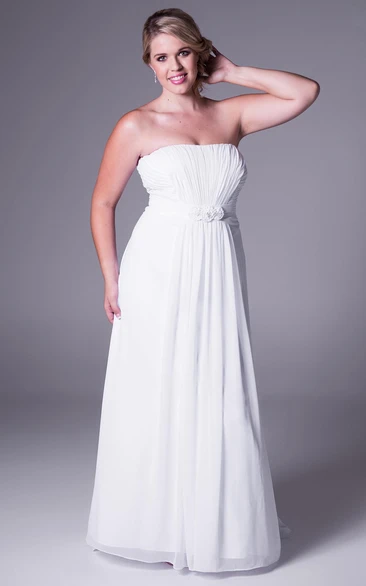 casual Strapless Ruched Chiffon plus size Wedding Dress With Sweep Train