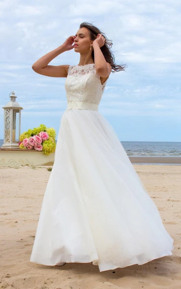 Lace Illusion Button Bridal Tulle A-Line Satin Dress