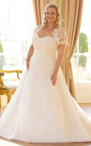 Sweetheart A-line caped plus size wedding dress With Appliques And Corset Back