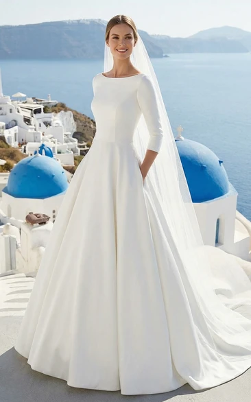 Schlichtes Brautkleid aus Satin in großen Größen mit Taschen
