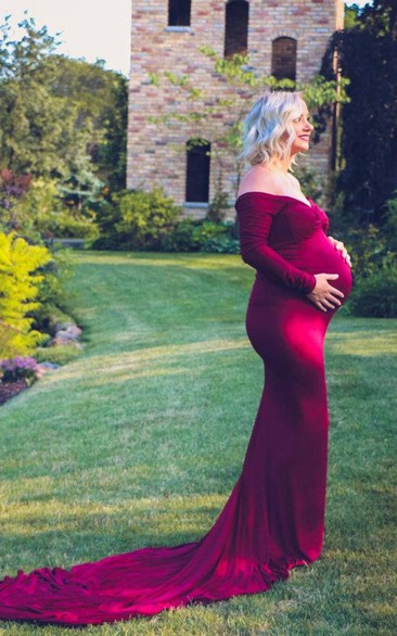 Off-the-shoulder Sheath long maternity Dress With Court Train