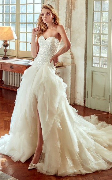 Sweetheart Ruffled Front-split Ball Gown With Appliques And Court Train