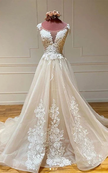 Exquisite Scoop-neck A-line Ball Gown Wedding Dress with Lace Applique