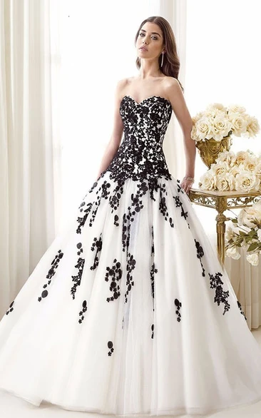 Black and White Ball Gown Sweetheart Neckline Court Train Tulle Wedding Dress with Appliques
