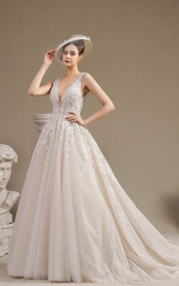 Vintage V-neck Plunging Keyhole Sleeveless Ballgown Wedding Dress With Lace Appliques And Ruching