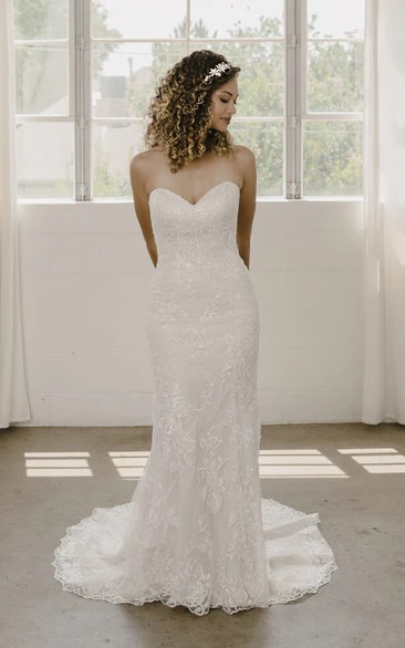 Sleeveless Mermaid Sweetheart Lace Wedding Dress With Open Back And Buttons