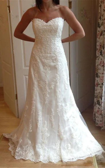 Sweetheart Lace  Sleeveless Wedding Gown
