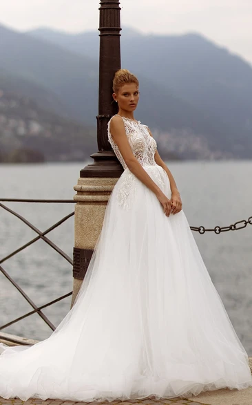 Tulle Ball Gown Exquisite Empire Sleeveless Wedding Dress with Lace Top