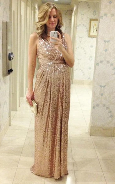 Pregnant Strapped Sleeveless Sequined Glamorous Gown