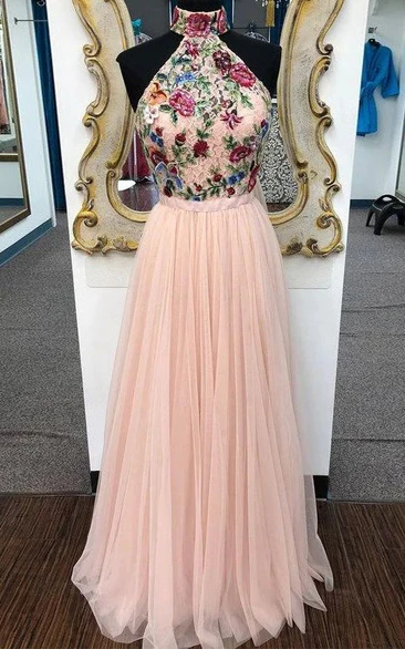 Jewel-neck Sleeveless Tulle Plunged Floral Applique Prom Dress