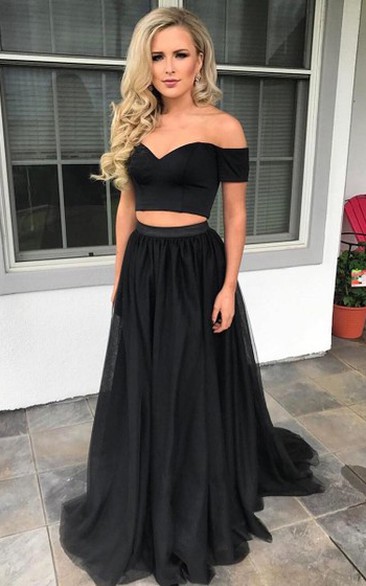 Off-the-shoulder Sweetheart Tulle Sleeveless Sweep Train Prom Dress