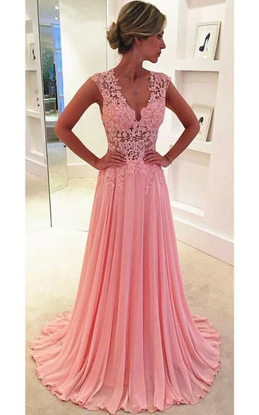 Brush-Train Lace V-Neckline Sleeveless Pleated Gown