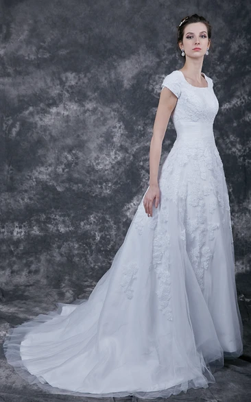 Bridal Long Train Modest Vintage-Inspire Gown